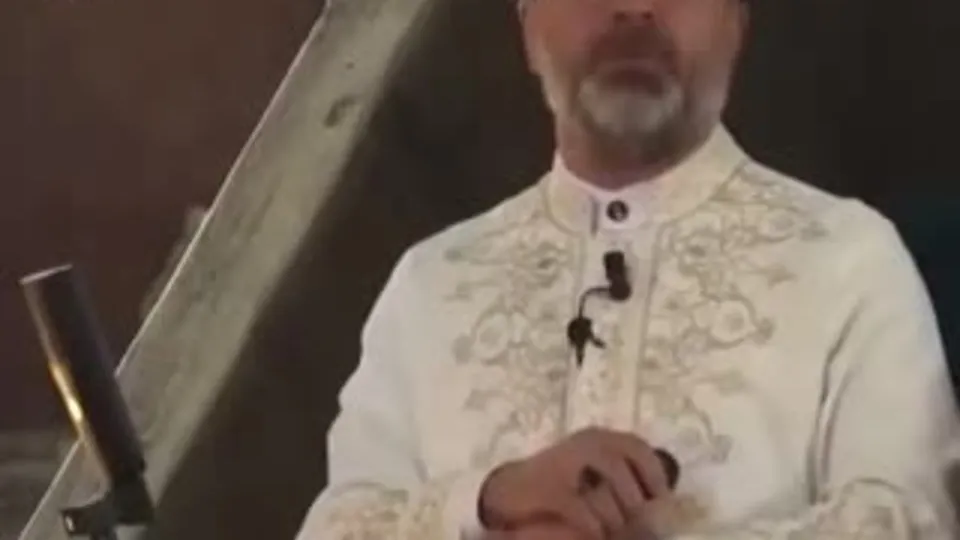 Diyanet İşleri Başkanı Ali Erbaş katil İsrail’in Gazze’deki katliamı sonrası Cuma hutbesine kılıç ile çıktı