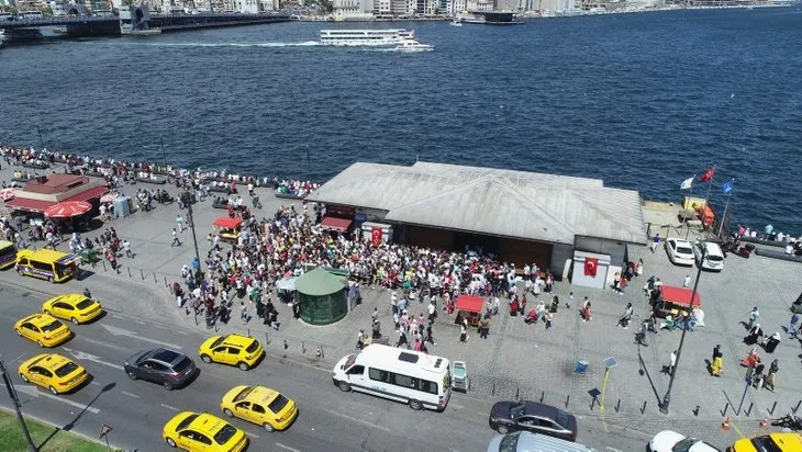 Bayramda İstanbul’da kalanlar Adalar iskelesine akın etti