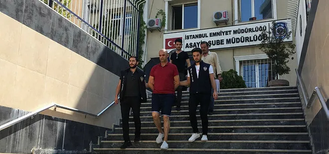 200 bin dolarla pantolon denerken soyuldu