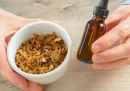 Bunu kışın içeceğine atan hasta olmuyor! Faydaları saymakla bitmeyen besin kansere geçit vermiyor