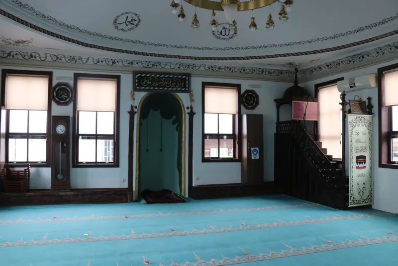 Tarihi çarşı içerisindeki 270 yıllık cami! 2 buçuk asırlık eser orijinalliğini koruyor - 2