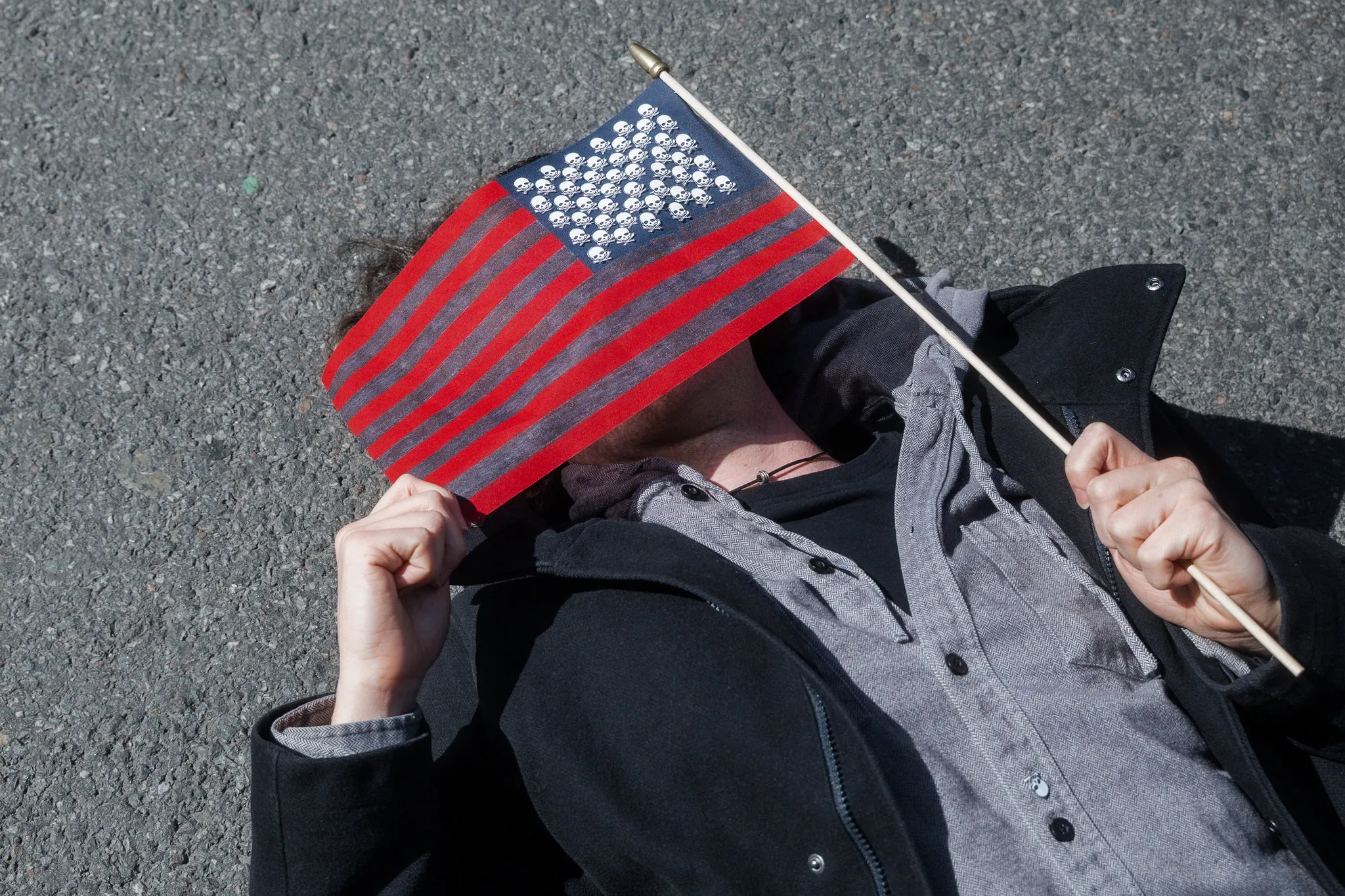 Palantir'in New York Ofisi Önünde Savaş Destekleyen Teknolojilere Karşı Protesto Düzenlendi