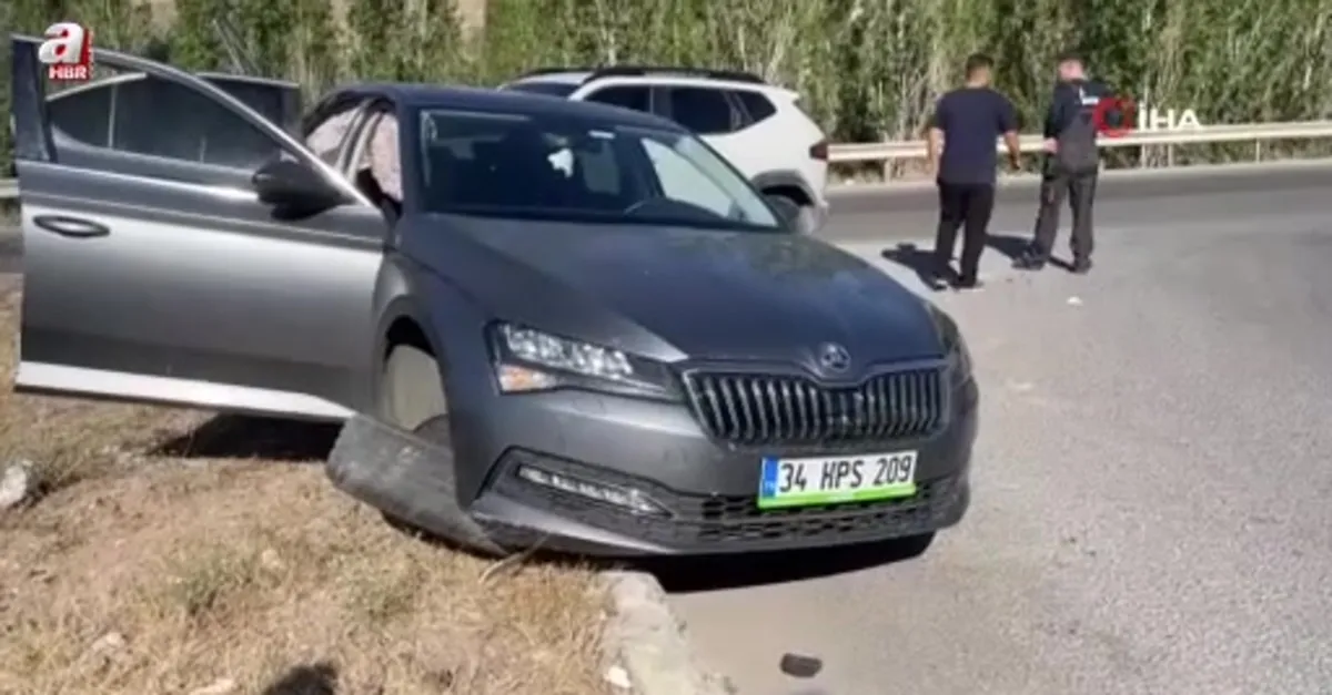 Seyir halindeki araca arkadan çarptı