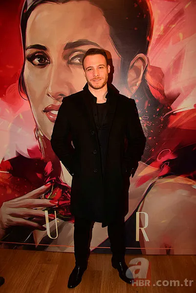 Kerem Bursin kimdir, kaç yaşında, nereli? O Ses Türkiye 2021 yılbaşı konuğu Kerem Bursin hangi dizilerde oynadı? 6