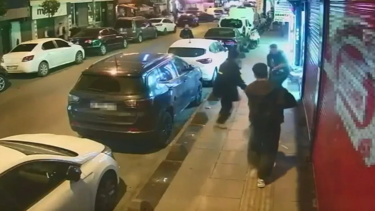 Esenler’de silahlı kavga! İki kişi birbirini yaraladı - 1