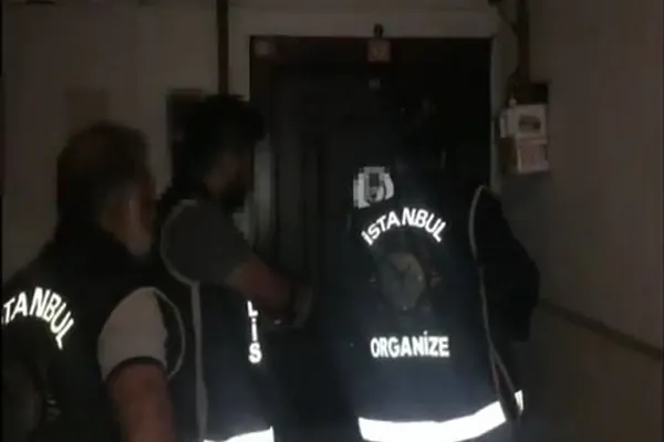 ’Sarallar’ suç örgütünün yöneticilerinden Soner Rençber Büyükçekmece’de yakalandı