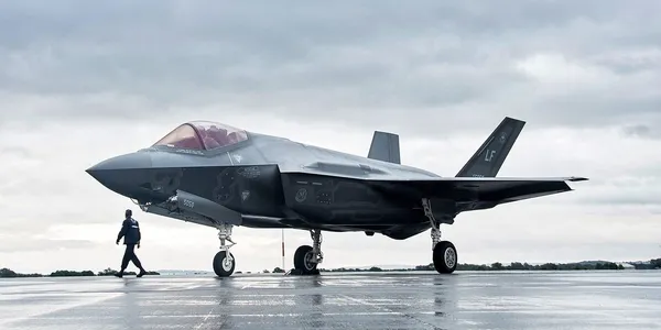 turkiye-ile-abd-arasinda-son-dakika-f-35-gelismesi-turkiye-f-35-alacak-mi-abd-f-35leri-neden-vermiyor-1635366911558.jpg Türkiye ile ABD arasında son dakika F-35 gelişmesi! Türkiye F-35 alacak mı? ABD F-35'leri neden vermiyor? - 2