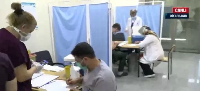 asilamanin-az-oldugu-yerlerde-vakalar-artti-asisizlarin-pandemisi-mi-yayiliyor-1627303637407.jpg Aşılamanın az olduğu yerlerde vakalar arttı! Aşısızların pandemisi mi yayılıyor? - 4