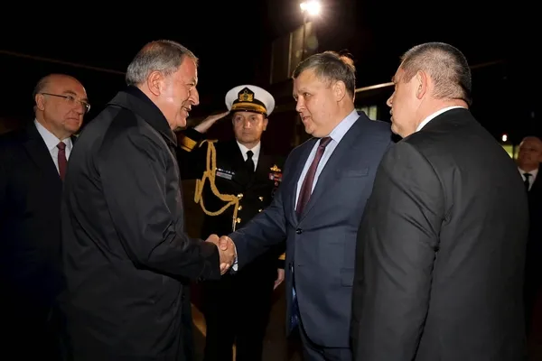 moskovada-4lu-suriye-zirvesi-milli-savunma-bakani-hulusi-akar-toplanti-olumlu-bir-atmosferde-gecti-1682489140841.jpeg Moskova'da 4'lü Suriye zirvesi! Milli Savunma Bakanı Hulusi Akar Suriyeli mültecilerin geri dönüşündeki yol haritasını açıkladı - 3