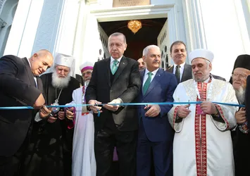 Demir Kilise'ye ziyaretçi ilgisi