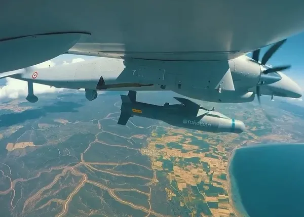 Son dakika: Bayraktar Akıncı TİHA ilk atış testini başarıyla tamamladı - 5