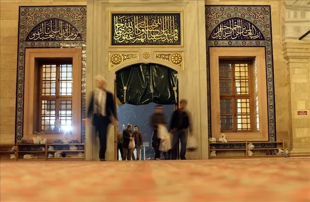 regaip-gecesi-ne-zaman-hangi-gun-2023-uc-aylar-baslangici-regaip-kandili-hangi-tarihe-denk-geliyor-diyanet-tak-1674287670069.jpg Regaip Kandili ne zaman, ayın kaçında? 2023 Diyanet takvimi: Regaip gecesi hangi tarihte idrak edilecek? - 1