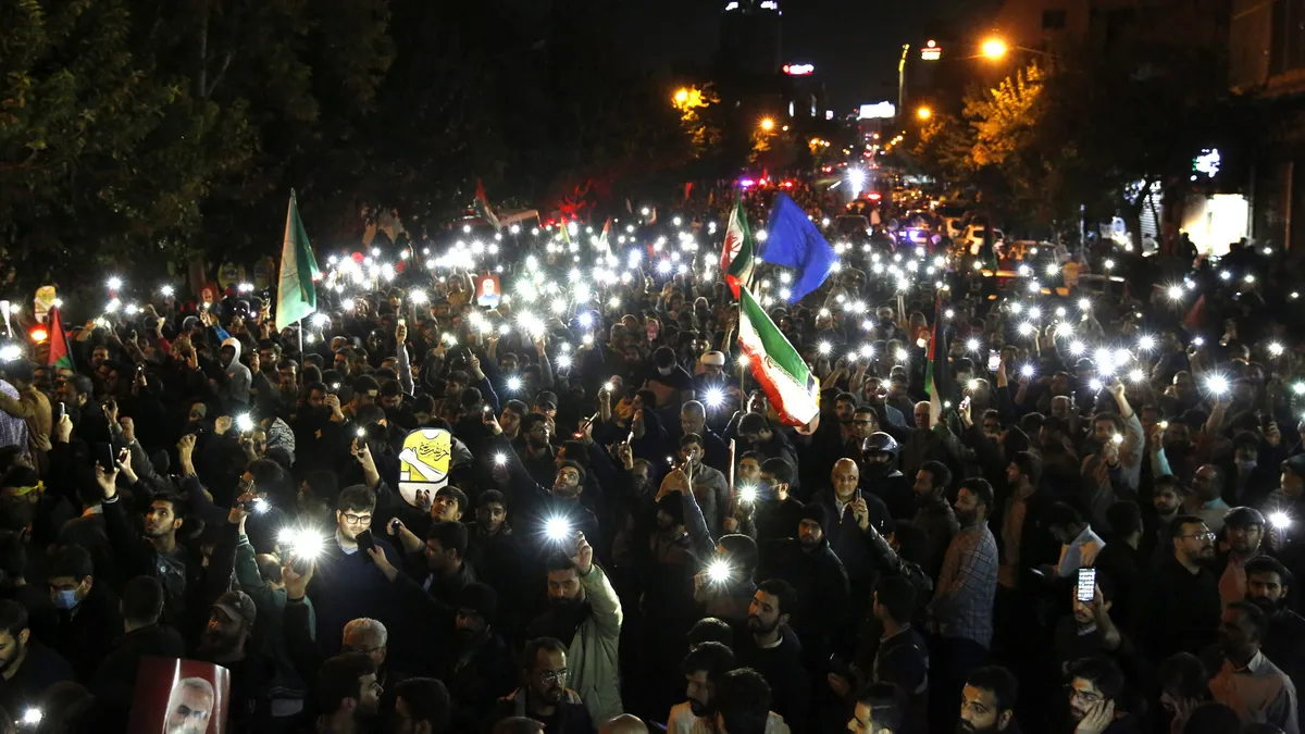 Tahran ayakta! Meydanlardan net mesaj: Cesaretleri varsa gelsinler