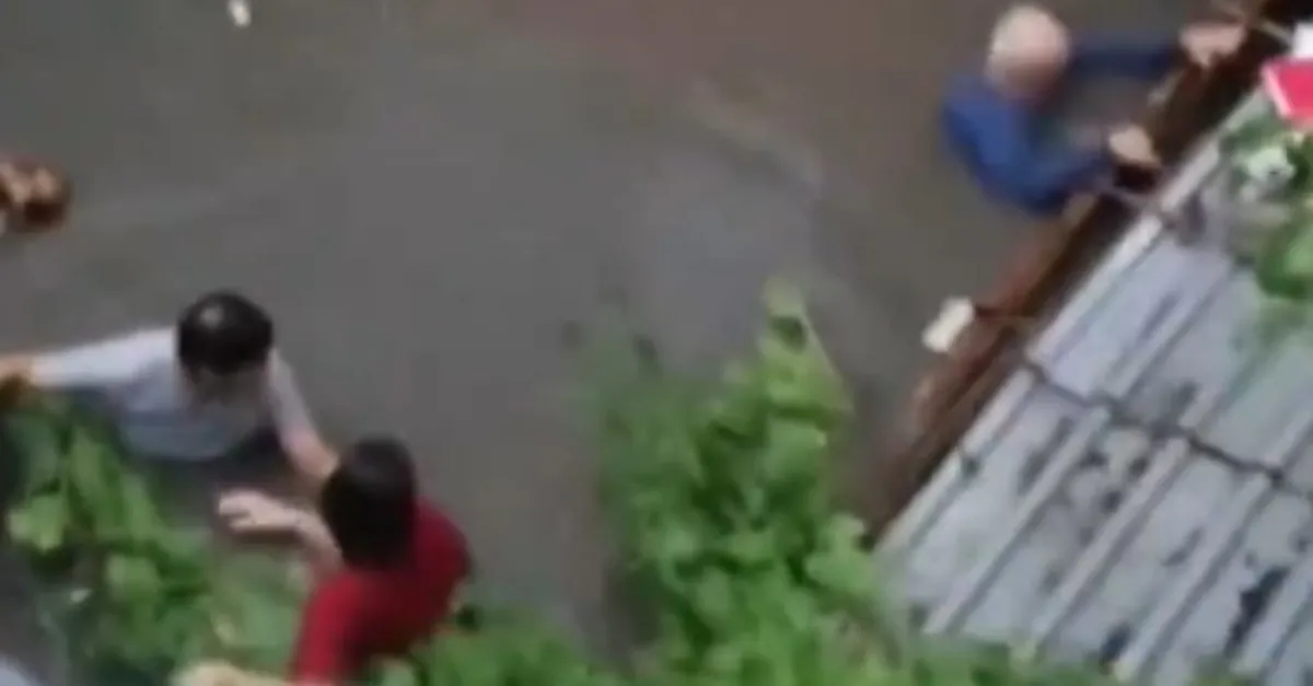 Ataşehir'de su baskınında can pazarı | Video