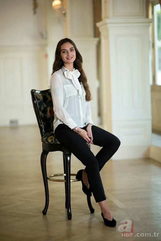 Kuş Uçuşu’nun Lale’si Birce Akalay değişimiyle şoke etti! Estetik harikası çıktı! Boneli pozlarıyla gündeme oturan Birce Akalay’ın estetiksiz hali 10