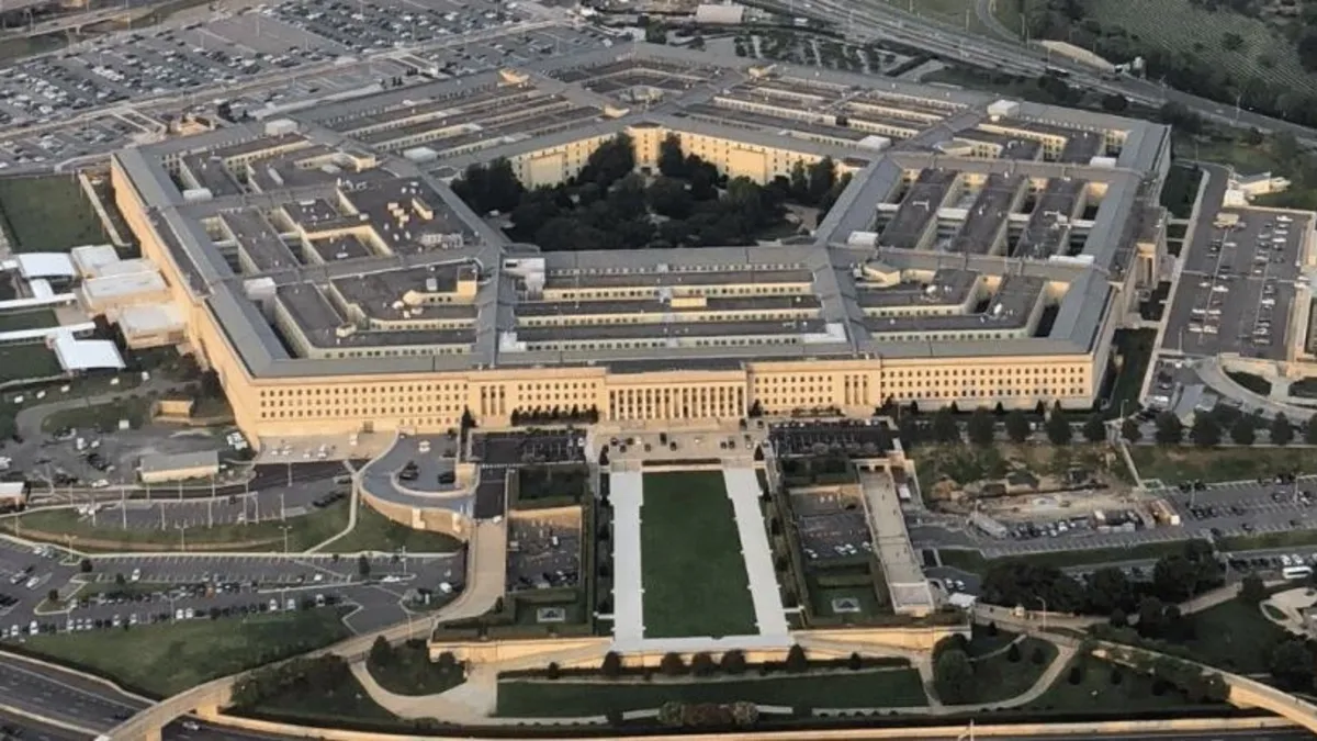Pentagon'da işten çıkarmalar başlıyor!