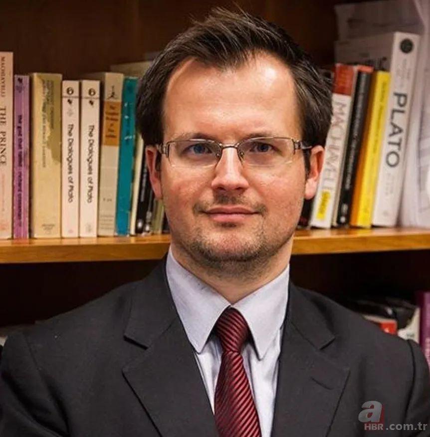 AKM’de bilim gecesi: İlim Yayma Ödülleri sahiplerini buldu 13