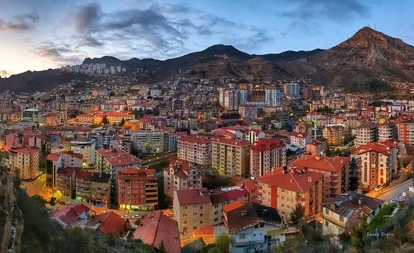 Sağlık Bakanı Fahrettin Koca illere göre haftalık vaka sayısını paylaştı! Hangi illerde vakalar azaldı? İşte haritalı son durum