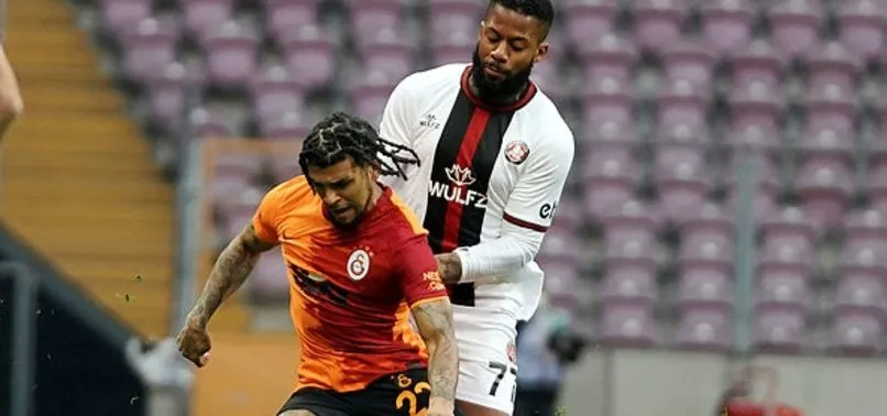 Galatasaray'da sakatlık şoku! Oyuna devam edemedi