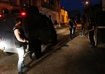 Adana'da 'torbacı'lara şafak operasyonu