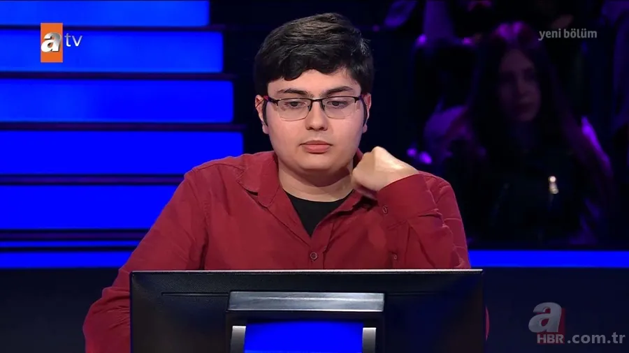 Milyoner'de ilginç anlar! Genç yarışmacı tarih sorusunda şoku yaşadı | Ödül çekini almadan gidiyordu... 2