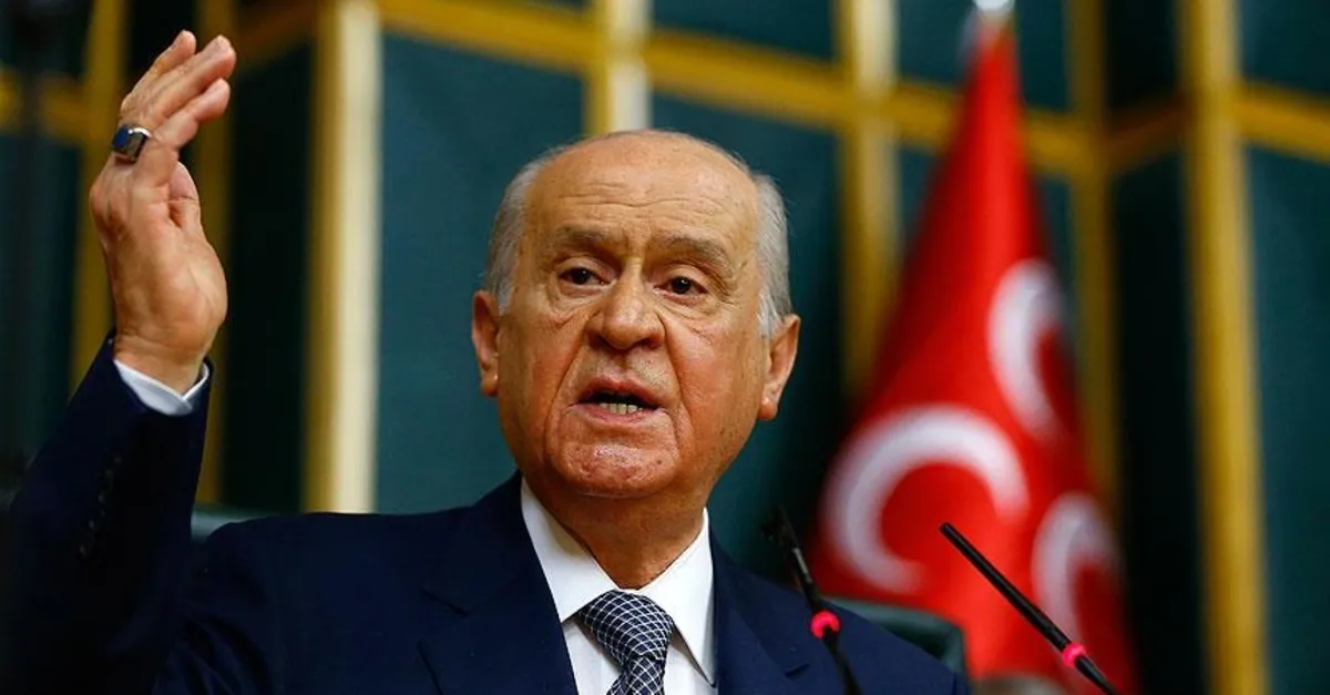 Bahçeli'de Orhan Pamuk'a sert tepki