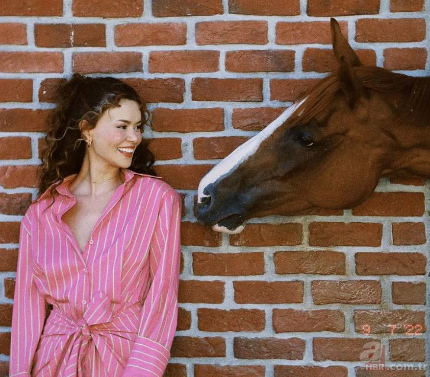 Bir Küçük Gün Işığı'nın Elif'i Seray Kaya da estetikli çıktı! Eski halini gören tanıyamadı 1