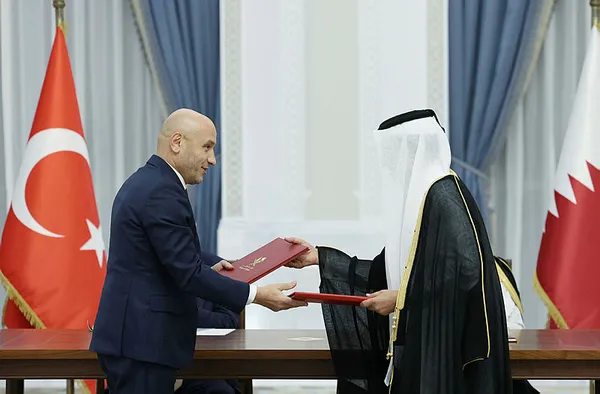 Başkan Recep Tayyip Erdoğan'dan Katar'da diplomasi zirvesi! 12 kritik anlaşma imzalandı - 3