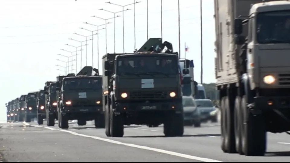 Son dakika: Rusya’nın Corona virüs için tıbbi yardımı İtalya’ya ulaştı | Video