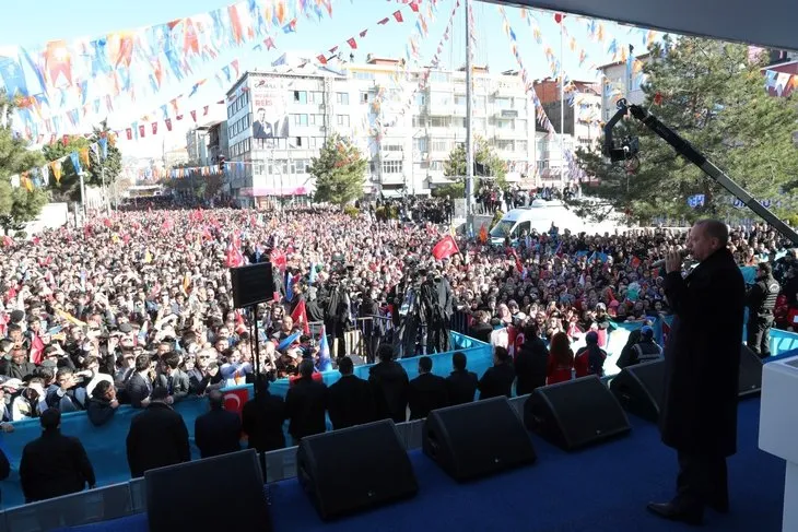 Başkan Erdoğan’a Burdur’da sıcak karşılama! O kare dikkatlerden kaçmadı...
