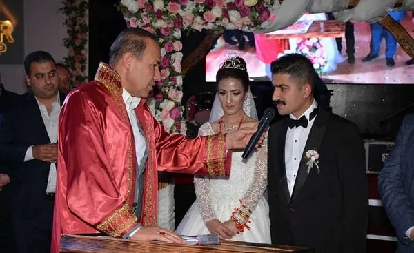 CHP’li belediyede işçi kıyımı sürüyor! Adana Büyükşehir Belediye Başkanı Zeydan Karalar MHP’li karı-kocayı işten kovdu