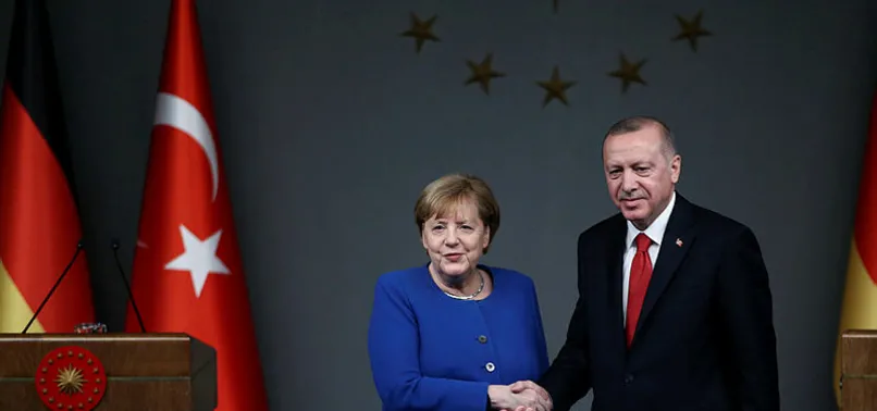 Merkel'den İstanbul paylaşımı