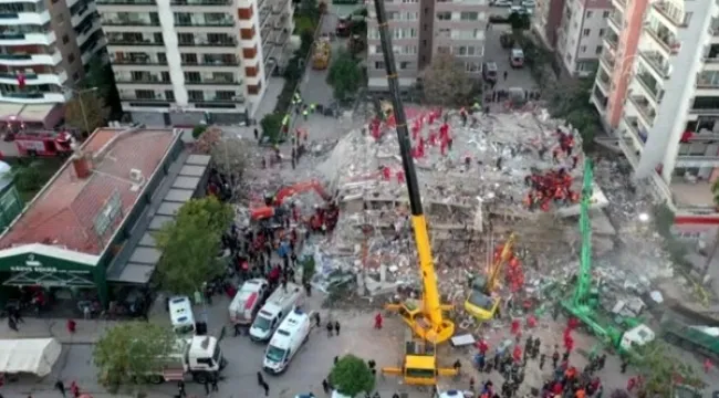 İzmir’de iki belediye çürük binada hizmet verdi - 3