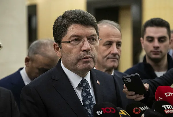 17-25 Aralık darbe girişimi | Adalet Bakanı Yılmaz Tunç'tan önemli açıklama: Türkiye vesayete boyun eğmedi - 4
