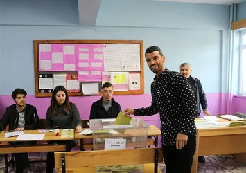 Kenan Sofuoğlu, oyunu böyle kullandı