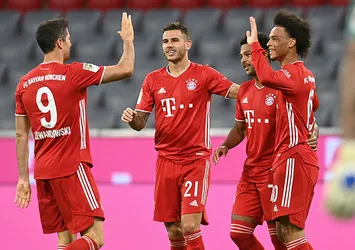 Bayern Münich Schalke04'ü 8-0 yendi