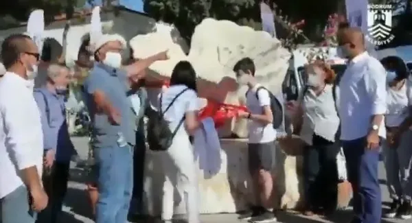 CHP’li Bodrum Belediyesi yine yaptı yapacağını! Ahmet Aras: Bu heykel için 2 yıl uğraştık