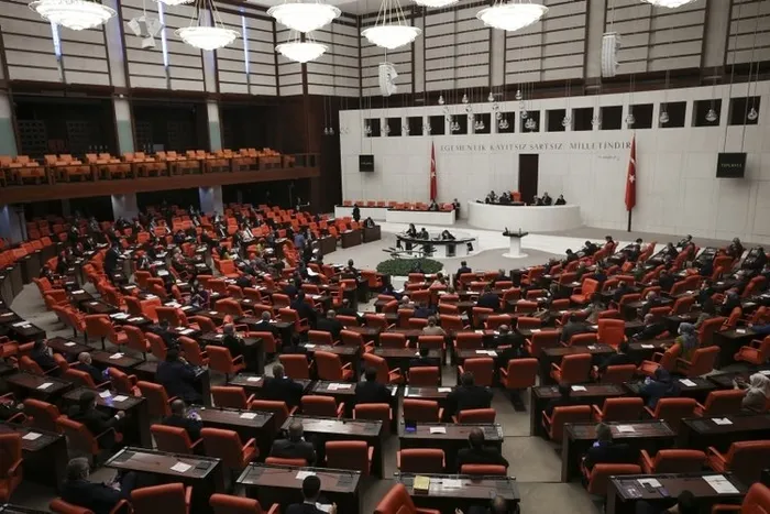 Son dakika: İşte yeni seçim yasası! AK Parti MHP'ye sundu: Dikkat çeken "baraj" detayı - 2