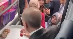 Başkan’a sevgi seli! Tepsilerle beklediler