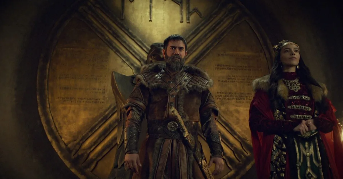 atv dizisi Destan'da gece yarısı saraya baskın! Kurultayın desteğini alan Balamir tahta oturdu