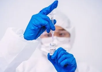 Koronavirüs aşılarında hatırlatma dozu Omicron varyantından koruyor mu? Bilim Kurulu Üyesi Ateş Kara'dan flaş açıklama