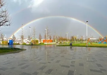 İstanbul'da mest eden gökkuşağı manzarası