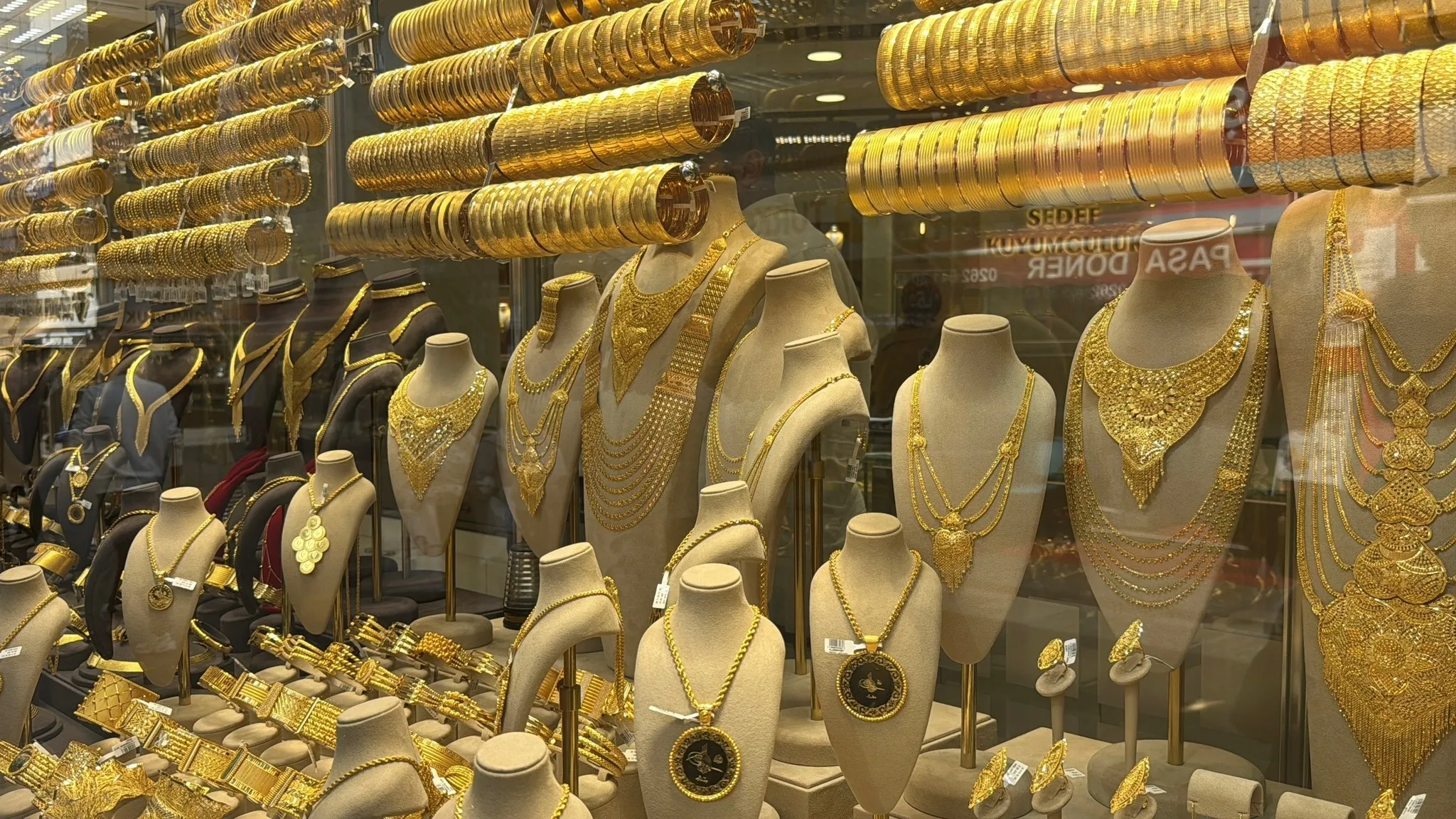 “Araba alacağız” diye bilezikleri aldı! Yargıtay’dan iade kararı