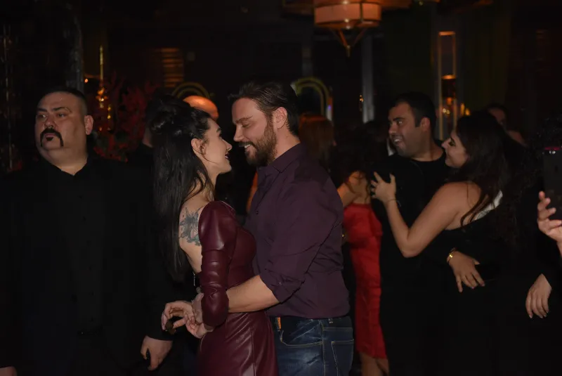 Sinan Akçıl ve Burcu Kıratlı'dan müjdeli haber! Bugün evleniyorlar