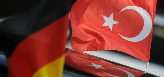 Alman siyasetçiden tarihi itiraf: Türkiye’ye karşı kullanıyorlar!