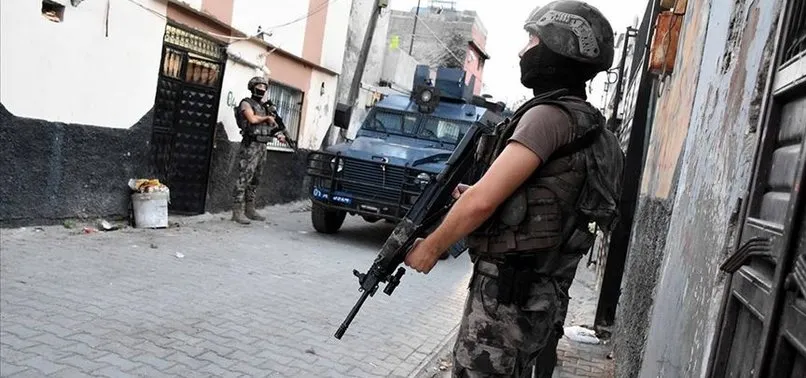 Diyarbakır'da PKK'nın iki 'gizli gücü' yakalandı