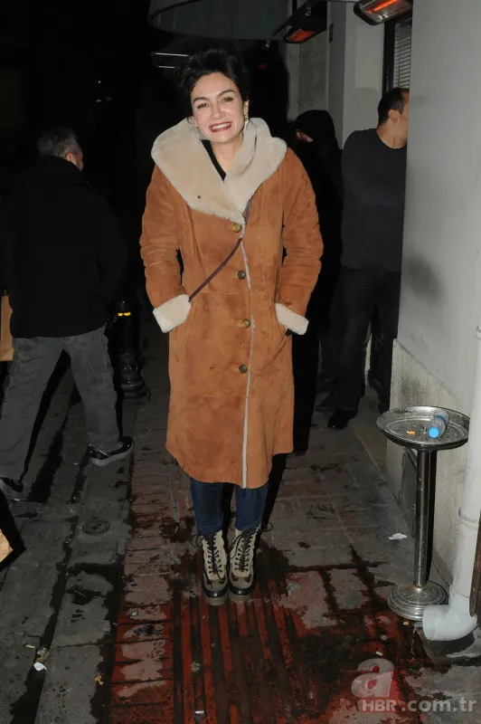 Kuş Uçuşu’nun Lale’si Birce Akalay değişimiyle şoke etti! Estetik harikası çıktı! Boneli pozlarıyla gündeme oturan Birce Akalay’ın estetiksiz hali 13