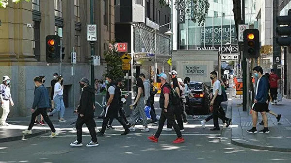 saglik-bakani-fahrettin-koca-12-18-haziran-illere-gore-vaka-haritasi-paylasti-nerelerde-vakalar-artti-istanbul-ankara-izmirde-son-durum-1624381736690.jpg Sağlık Bakanı Fahrettin Koca 12-18 Haziran illere göre vaka haritası paylaştı! Nerelerde vakalar arttı? İstanbul Ankara İzmir'de son durum - 13