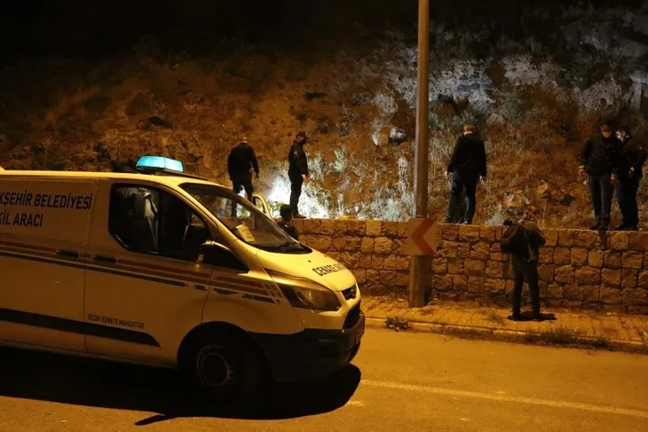 Kayseri’de vahşet! Başını taşla ezip tepeden attı...