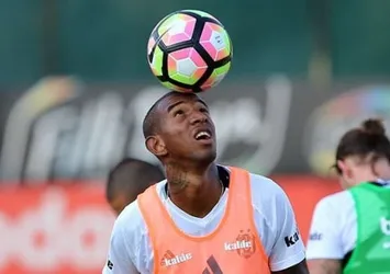 Talisca izinli gününde bile çalışıyor